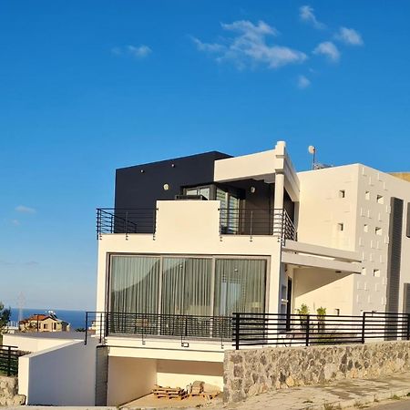 Superior Villa Between The Mountain And The Sea 4+1 Agios Epiktitos Zewnętrze zdjęcie